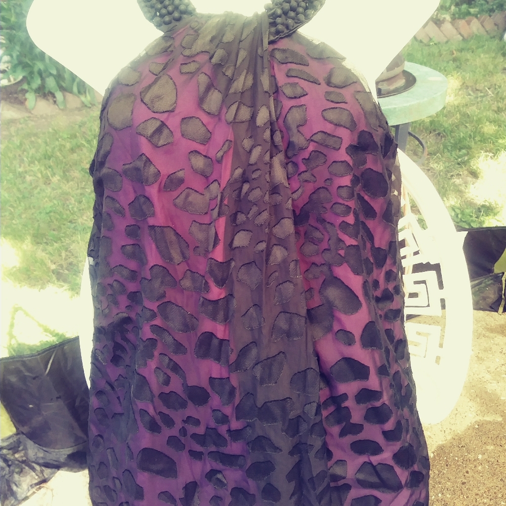 Leopard print sleeveless blouse